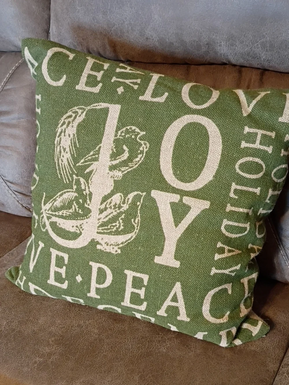 Holiday 'Joy' Decorative Throw Pillow - Green